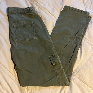 American eagle stretchy army green cargo pants size 0